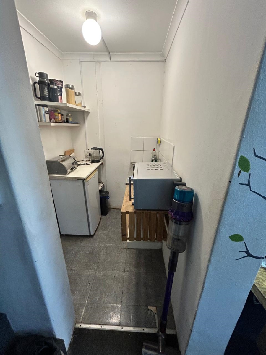 To Let Commercial Property for Rent in Okavango Park Western Cape